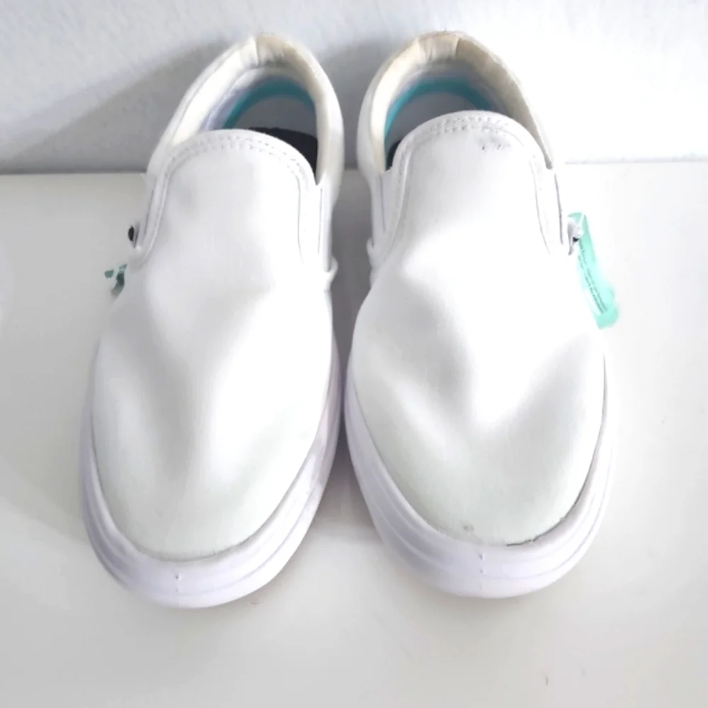 VANS Classic White Canvas Comfy Cush Size 6 Style Code 500264